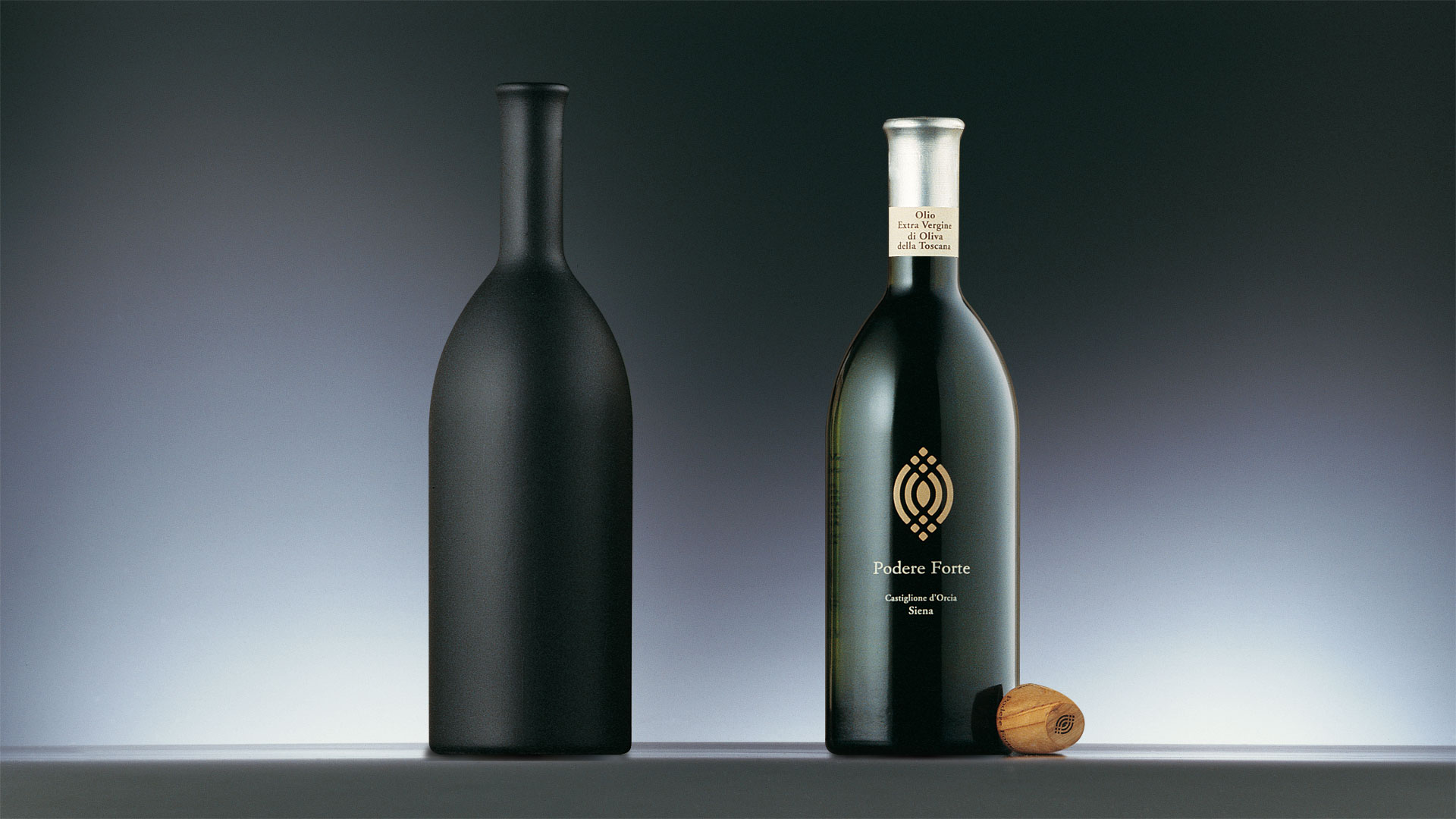 Podere Forte Olio bottle design 